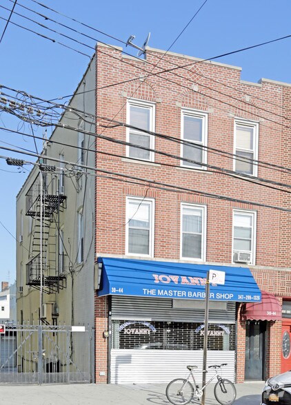 30-44 14th St, Long Island City, NY for sale - Primary Photo - Image 1 of 1