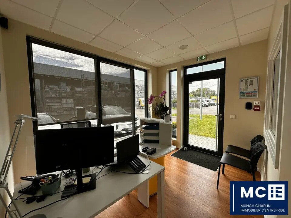 Office in Ostwald for sale Interior Photo- Image 1 of 7