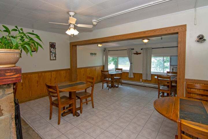 408 Nicholas st, Rupert, WV for sale - Building Photo - Image 3 of 5