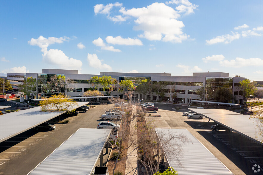 2222 W Dunlap Ave, Phoenix, AZ for lease - Building Photo - Image 3 of 9