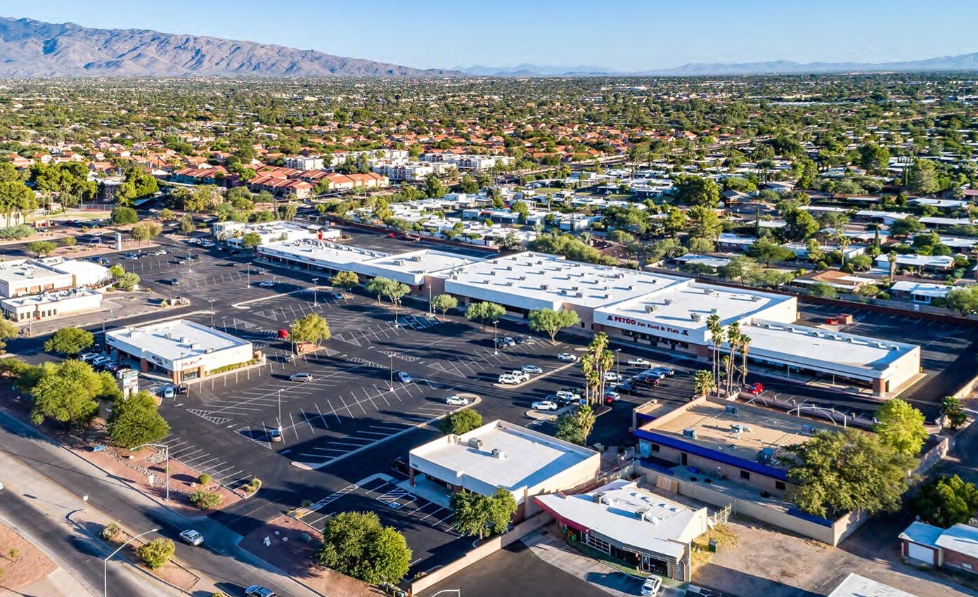 77607858 E Wrightstown Rd, Tucson, AZ 85715