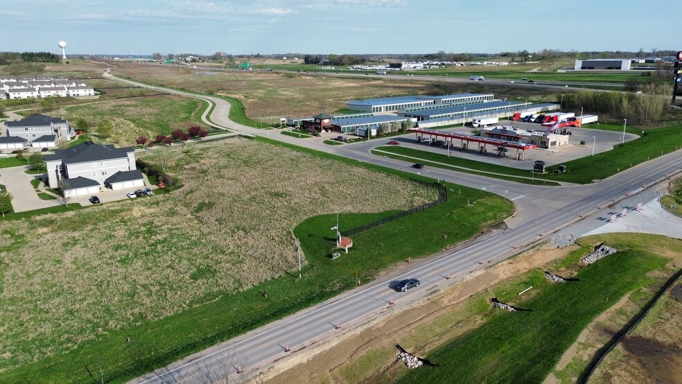 Village Drive, Tiffin, IA for lease - Building Photo - Image 2 of 5