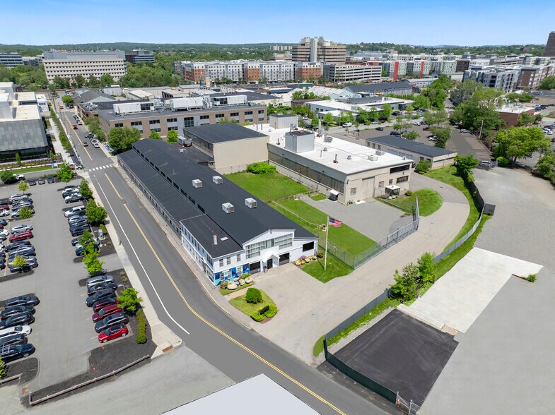 40 Smith Pl, Cambridge, MA for lease - Building Photo - Image 2 of 9