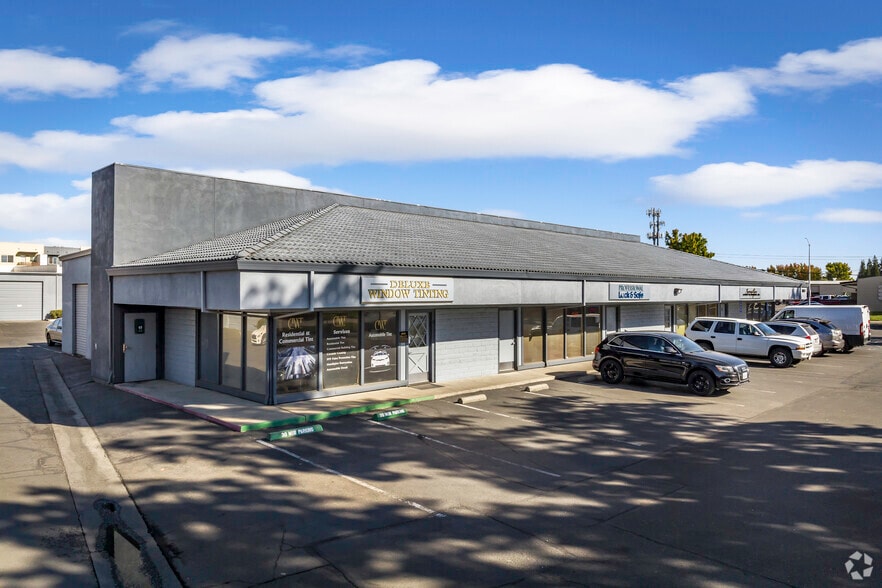 11251 Coloma Rd, Gold River, CA for lease - Building Photo - Image 3 of 21