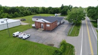 More details for 15 S Elba Rd, Lapeer, MI - Retail for Sale