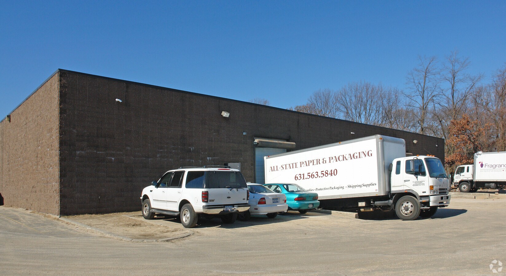 104 Parkway Dr S, Hauppauge, NY 11788