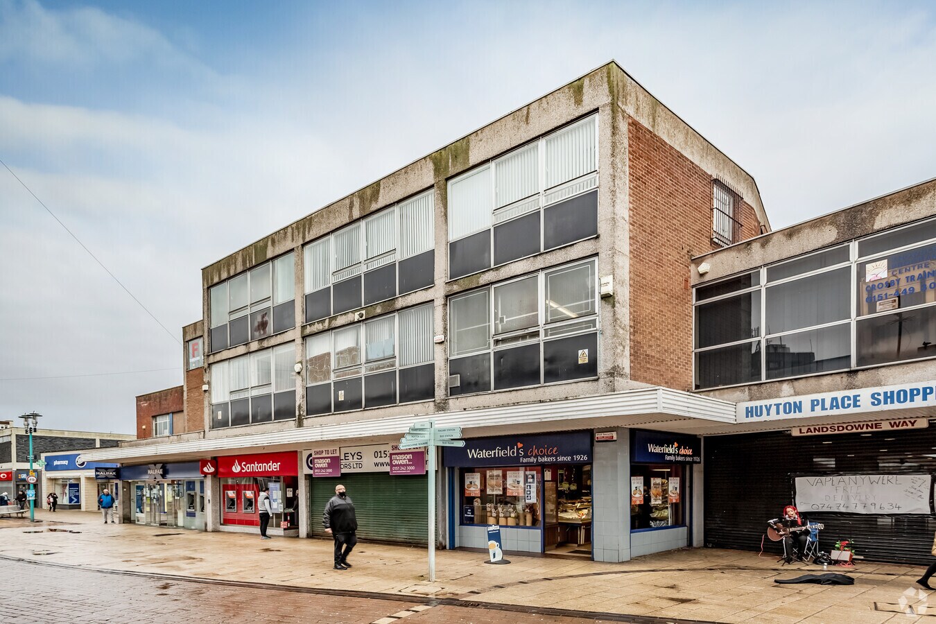 5565 Derby Rd, Liverpool, MSY L36 9UQ