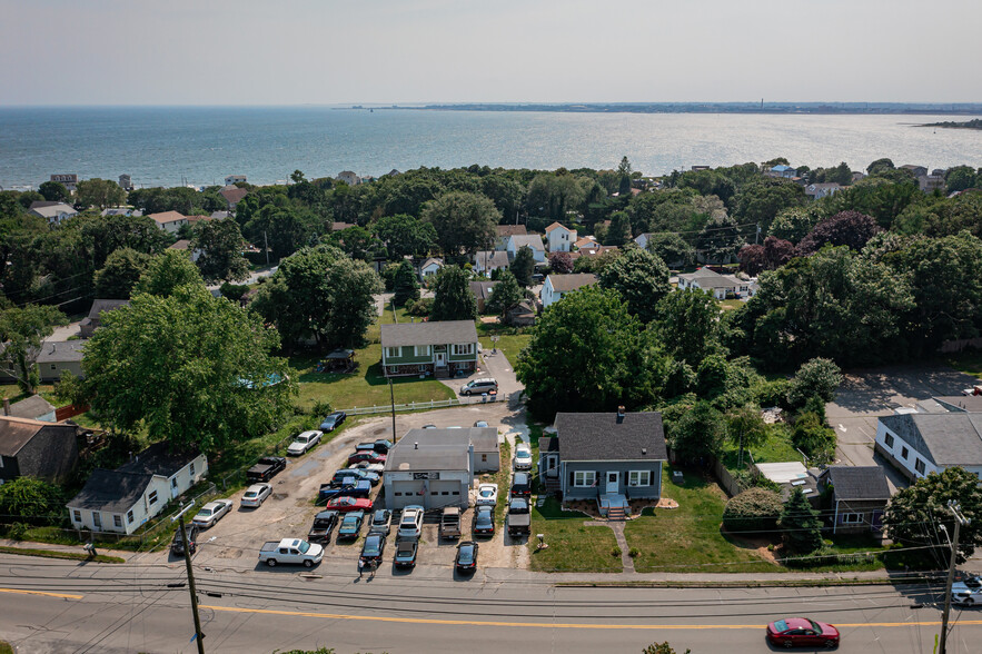 162 Sconticut Neck Rd, Fairhaven, MA for sale - Building Photo - Image 1 of 1