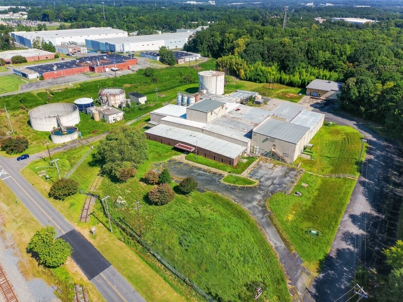 2050 Poplar St, Gastonia, NC for sale - Building Photo - Image 3 of 17