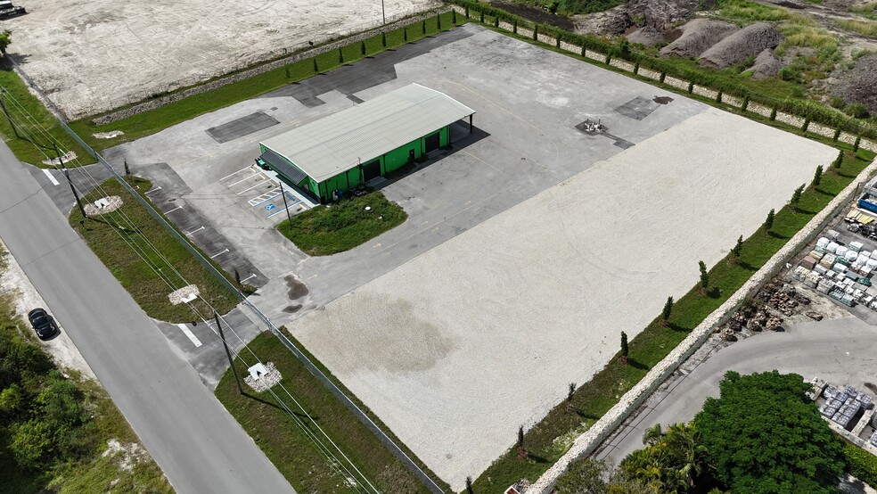 7050 Pennsylvania St, Fort Myers, FL for lease - Aerial - Image 3 of 8