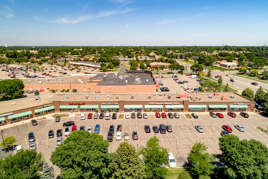 13572-13630 N 80th Cir, Maple Grove, MN for sale - Building Photo - Image 1 of 1