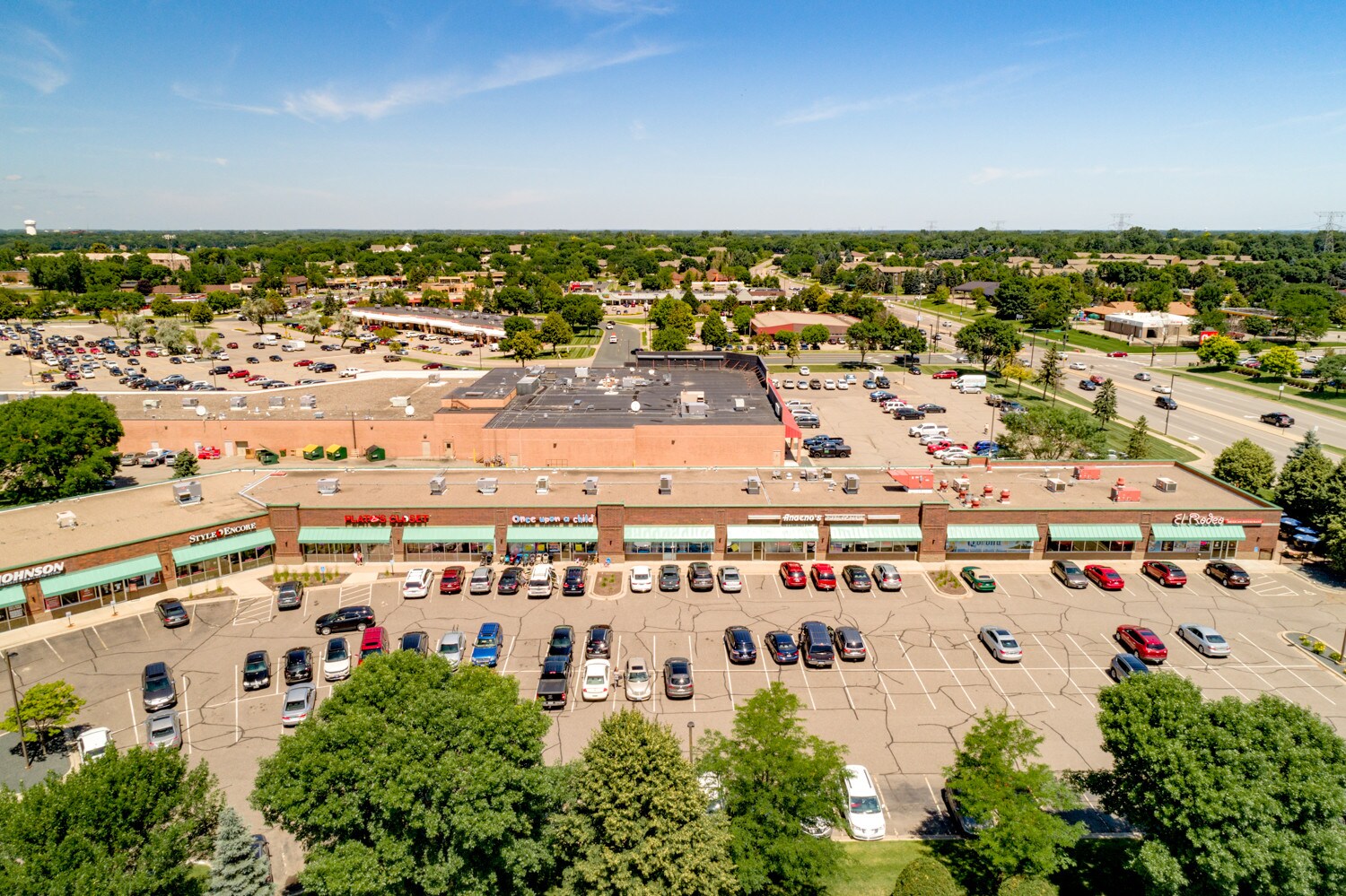 13572-13630 N 80th Cir, Maple Grove, MN for sale Building Photo- Image 1 of 1
