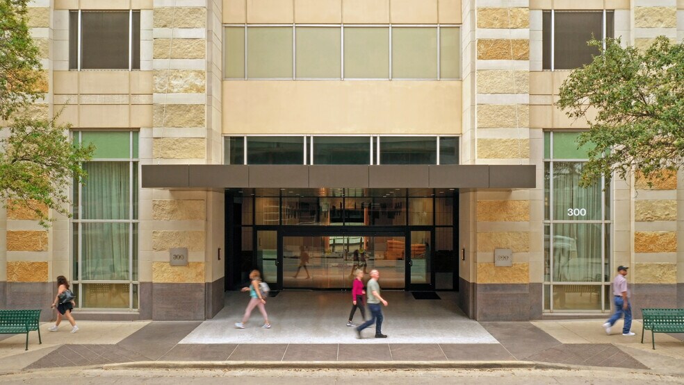 300 W 6th St, Austin, TX for lease - Building Photo - Image 2 of 19