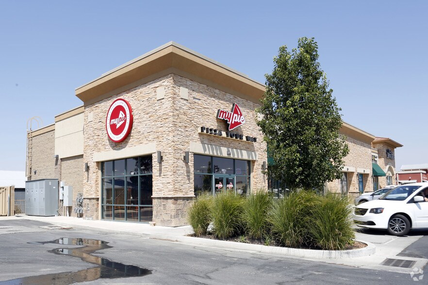 2000 W 1800 N, Clinton, UT for sale - Primary Photo - Image 1 of 1