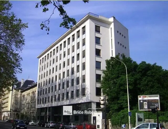Vente Bureaux 214 m² - Photo 1