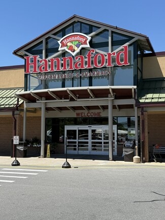 More details for 79 Bicentennial Dr, Manchester, NH - Retail for Lease