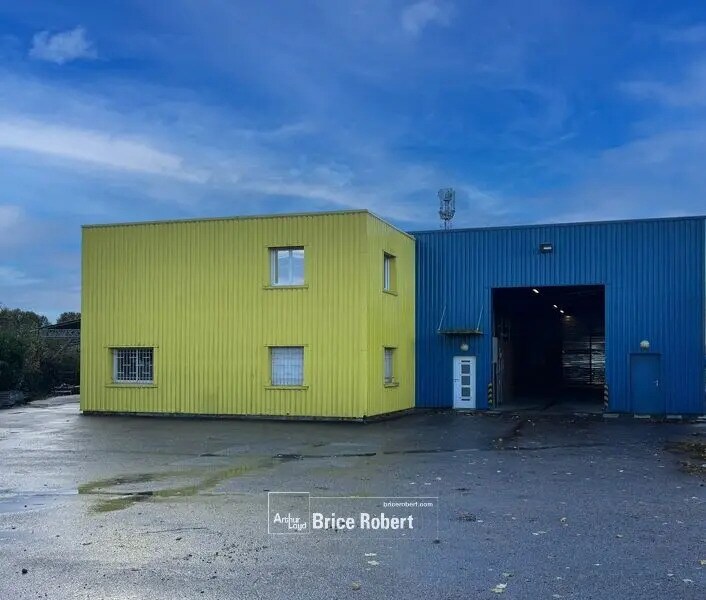 Flex in Charvieu-Chavagneux for sale Building Photo- Image 1 of 10