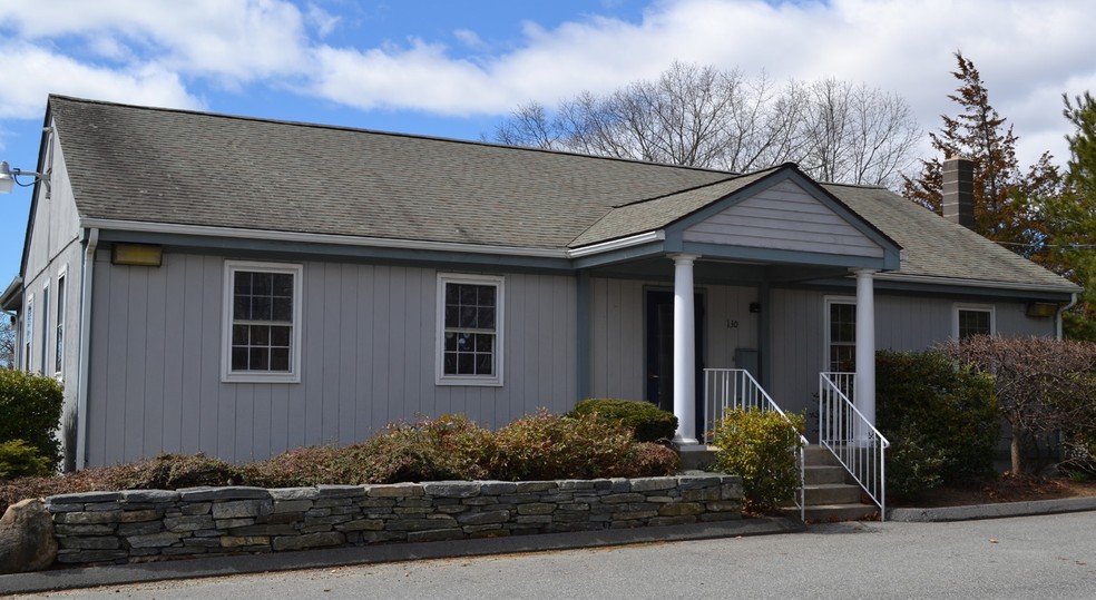 130 Elm St, Old Saybrook, CT for sale - Building Photo - Image 1 of 1