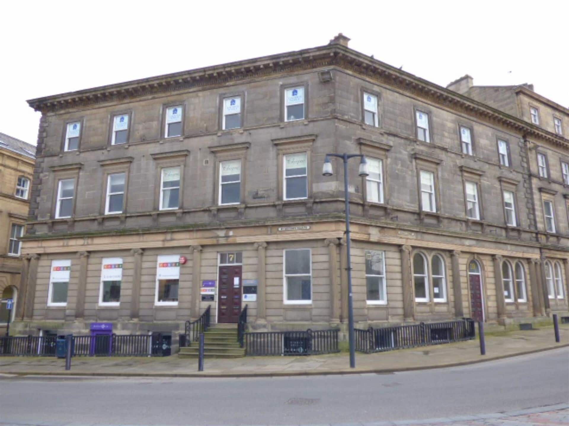7 St Georges Sq, Huddersfield for lease Building Photo- Image 1 of 1