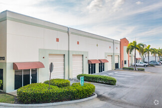 More details for 21113 Johnson St, Pembroke Pines, FL - Office, Flex for Lease