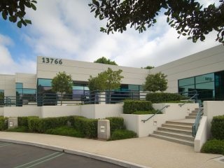 13700 Alton Pky, Irvine, CA for lease - Building Photo - Image 2 of 7