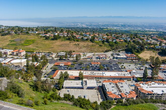 827 Deep Valley Dr, Rolling Hills Estates, CA - aerial  map view - Image1