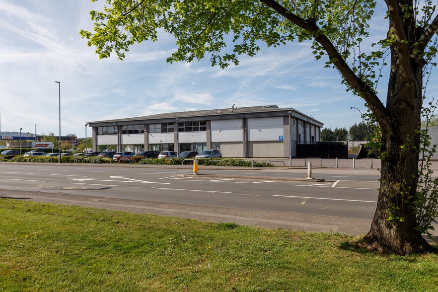 Tewkesbury Rd, Cheltenham for lease - Building Photo - Image 2 of 8