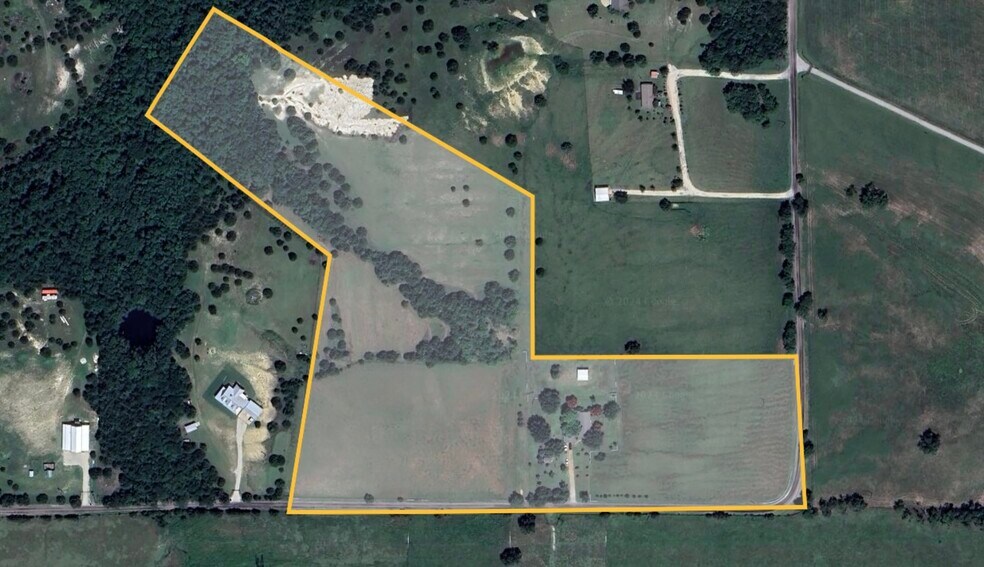 631 Lazy S Ranch Rd, Gunter, TX for sale - Building Photo - Image 1 of 1