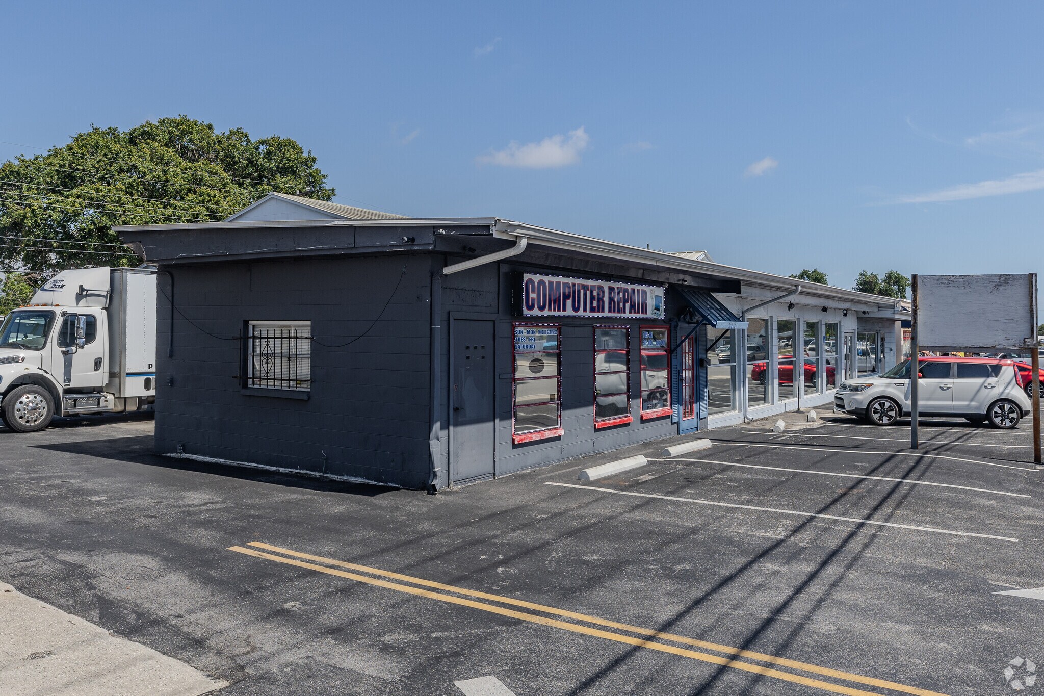11193 Seminole Blvd, Largo, FL for sale Building Photo- Image 1 of 1