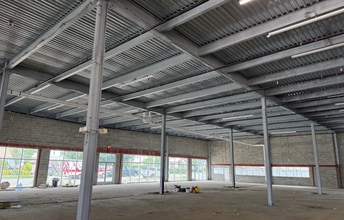 435 1st St, Mineola, NY for lease Interior Photo- Image 2 of 2