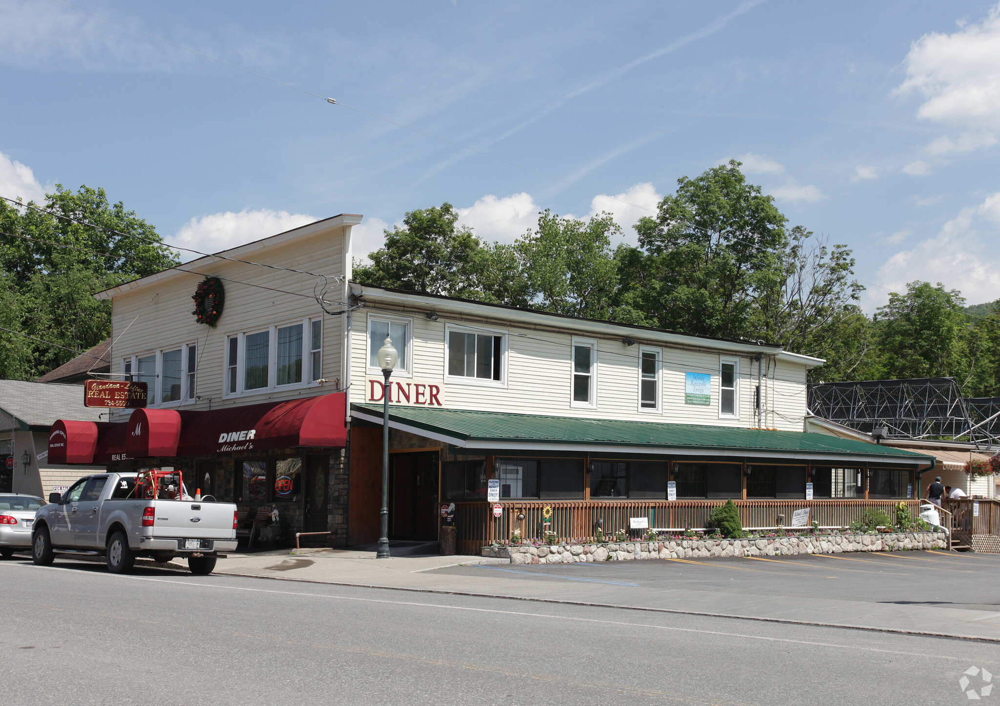 5339 Main St, Windham, NY 12496 - Catskills Diner Windham Mountain Gem ...