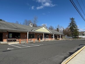 782 Federal Rd, Brookfield, CT for lease Building Photo- Image 2 of 10