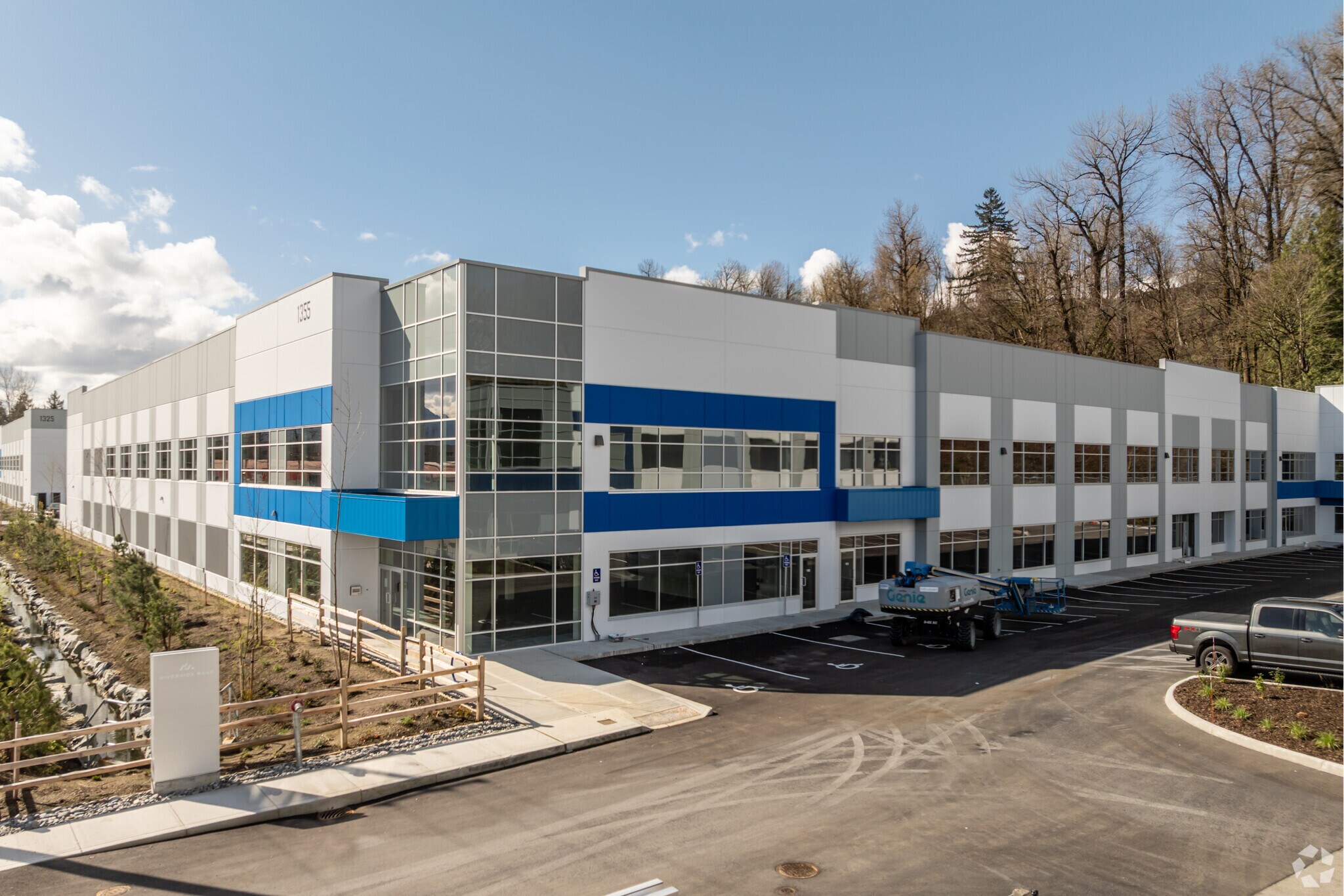 1355 Riverside Rd, Abbotsford, BC for lease Primary Photo- Image 1 of 5