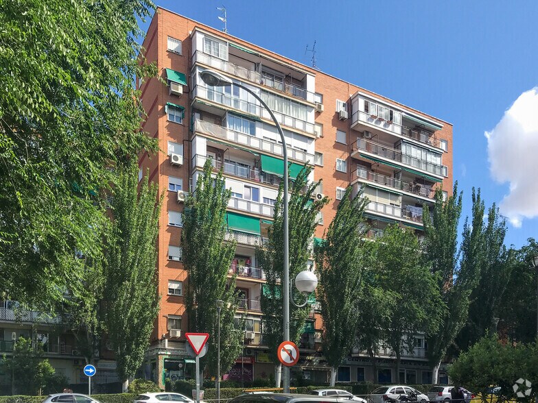 Calle Barcelona, 9, Móstoles, Madrid for sale - Primary Photo - Image 1 of 1