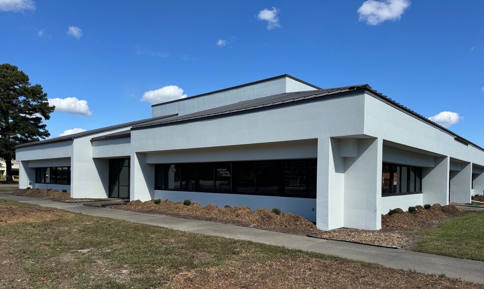 2000 Hillpoint Blvd N, Suffolk, VA for lease - Building Photo - Image 1 of 2