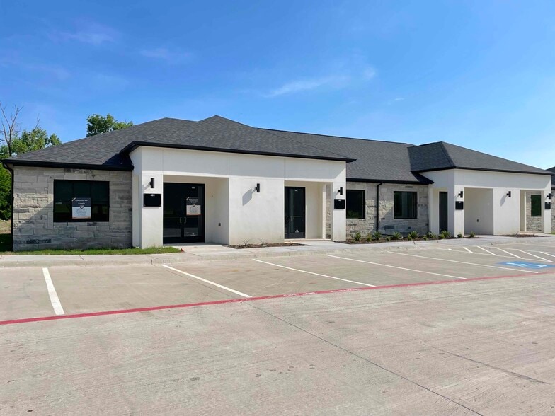 3721 S Stonebridge Dr, McKinney, TX for lease - Building Photo - Image 3 of 5