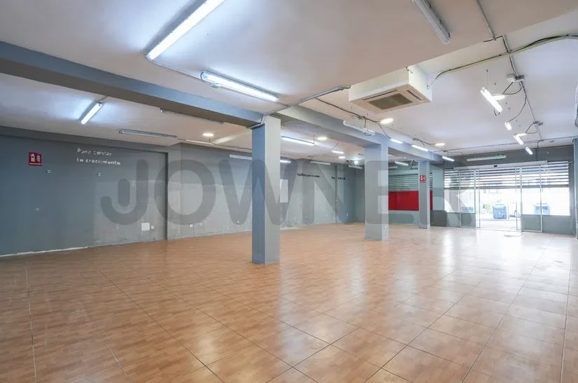Retail in Fuenlabrada, Madrid for lease Interior Photo- Image 1 of 6