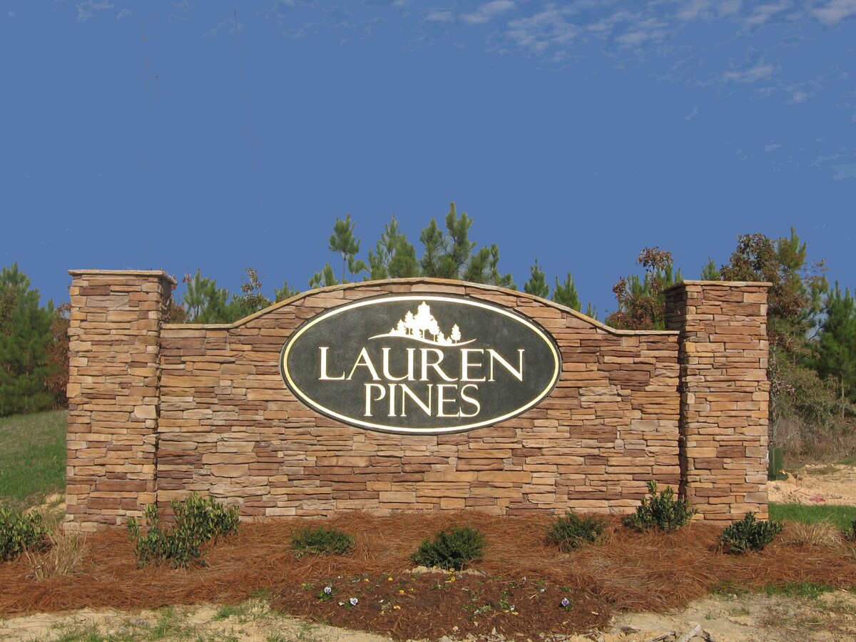 101 Lauren Pines Dr, York, SC 29745