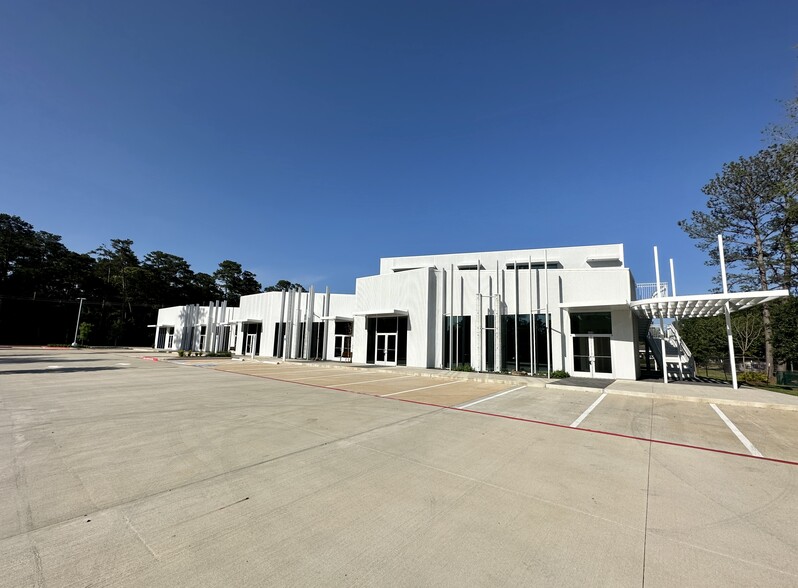 400 River Pointe Dr, Conroe, TX for lease - Building Photo - Image 1 of 17