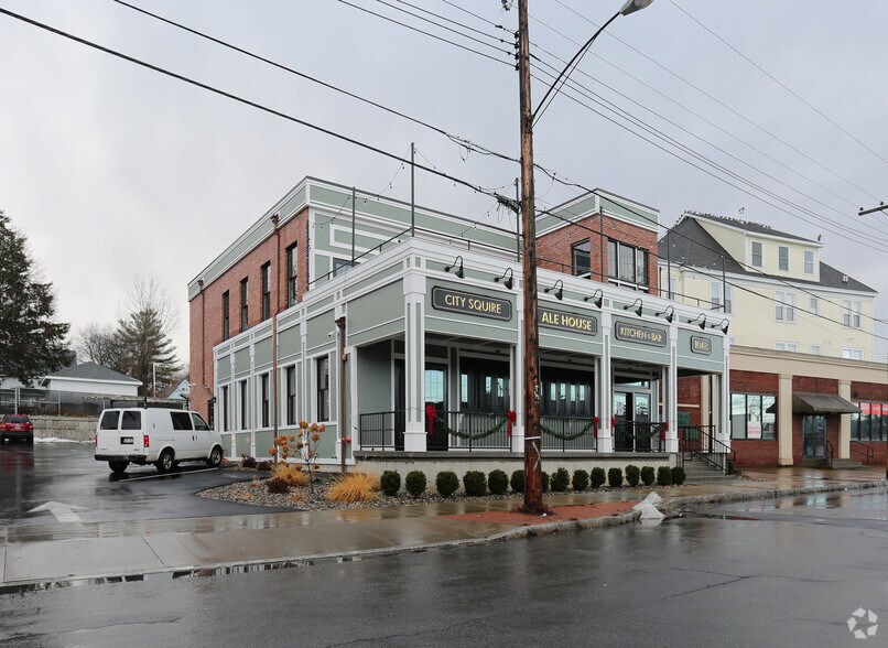 1018 Keyes Ave, Schenectady, NY 12309