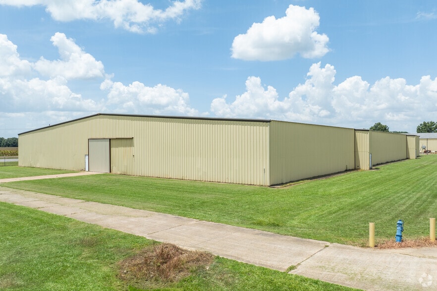 969 Highway 868, Winnsboro, LA for lease - Building Photo - Image 1 of 17