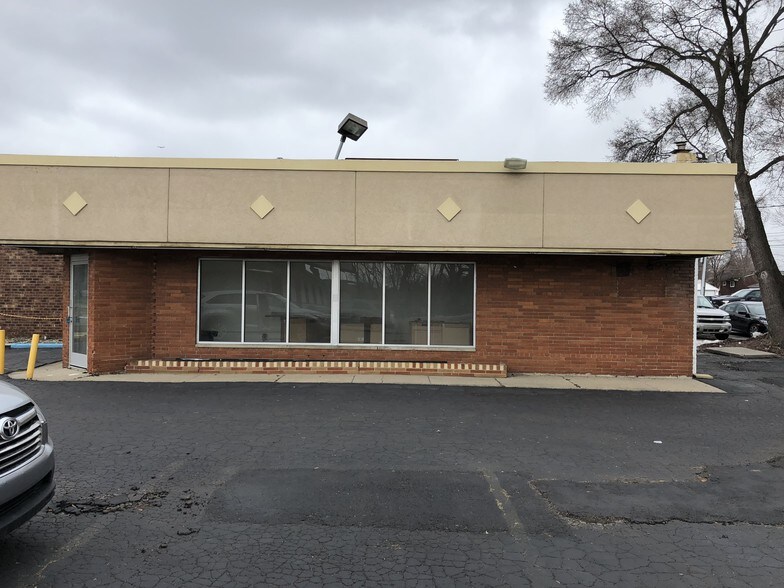 5347 S Telegraph Rd, Dearborn Heights, MI 48125