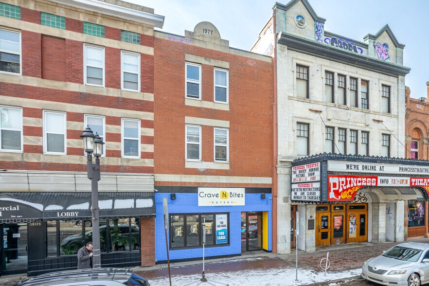 10329/19 – 82 Avenue portfolio of 2 properties for sale on LoopNet.com - Primary Photo - Image 2 of 2