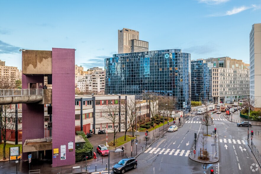 41-47 Rue Louis Blanc, Courbevoie for sale - Building Photo - Image 2 of 14