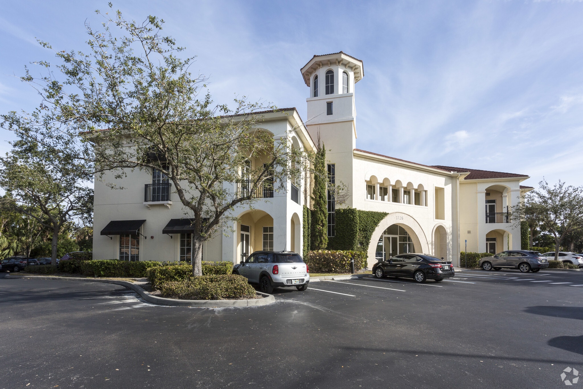 1726 Medical Blvd, Naples, FL for sale Primary Photo- Image 1 of 1