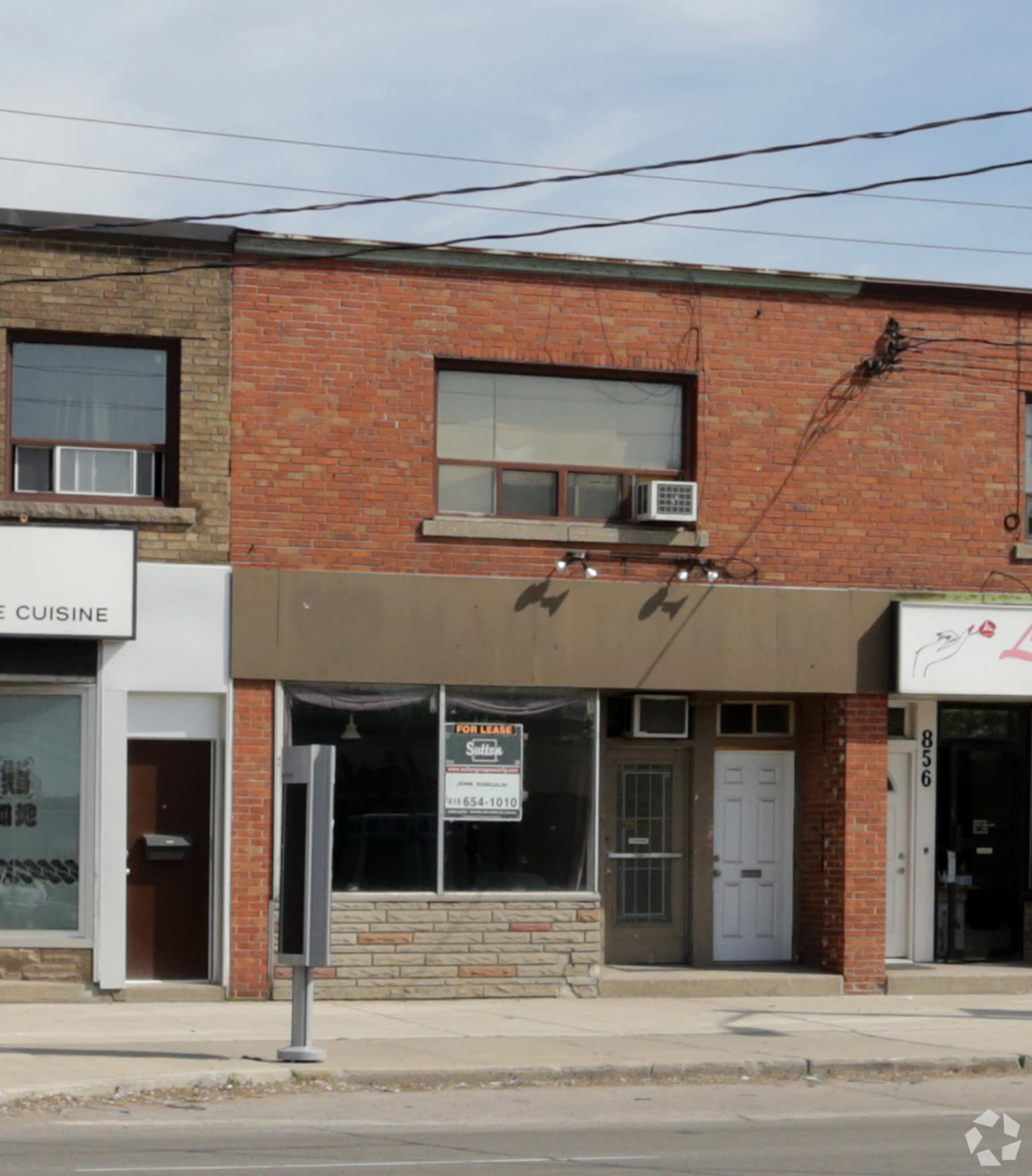 858 The Queensway, Toronto, ON for sale Primary Photo- Image 1 of 1