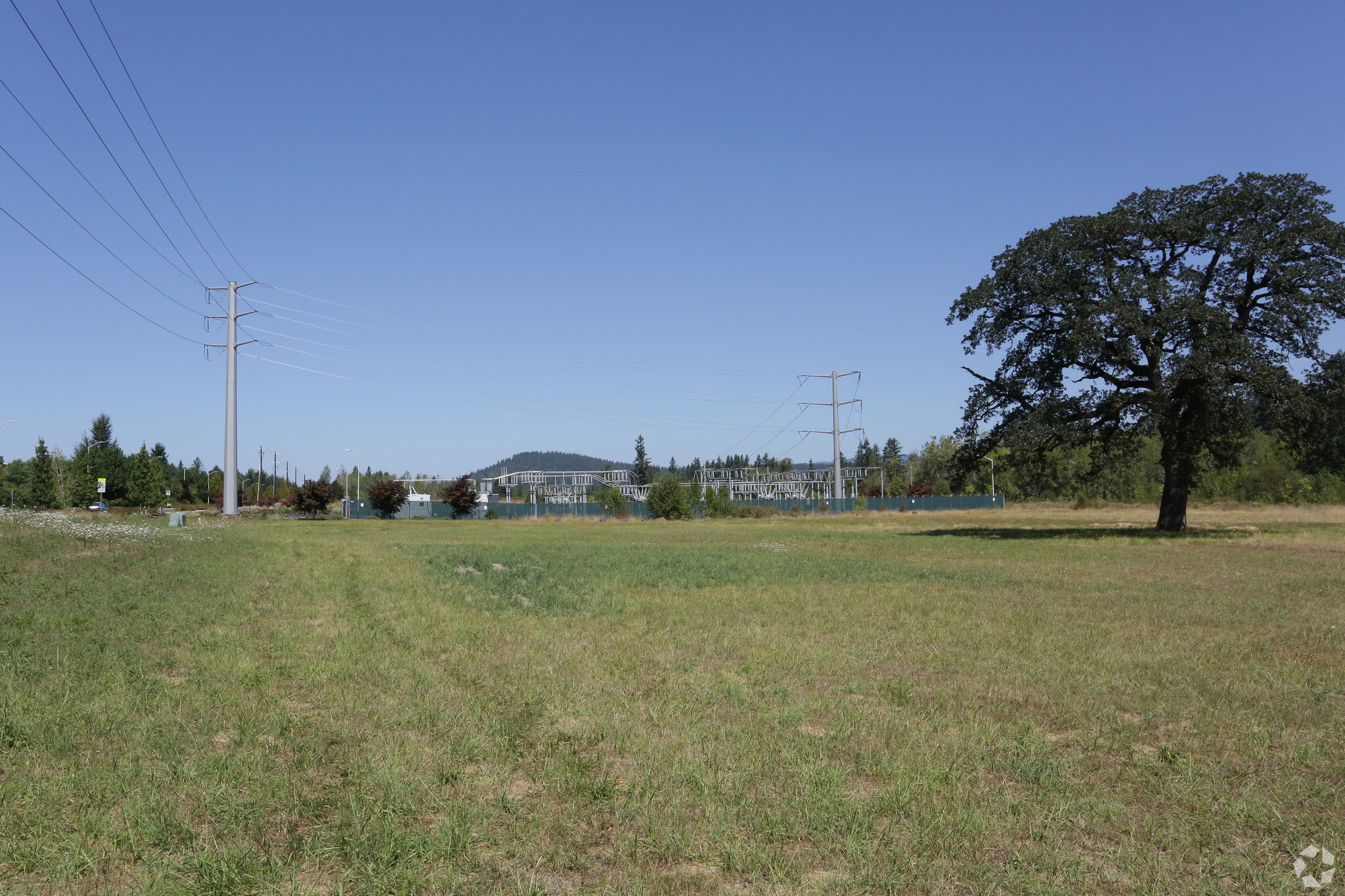 6250 NW Friberg Strunk St, Camas, WA for sale Primary Photo- Image 1 of 1