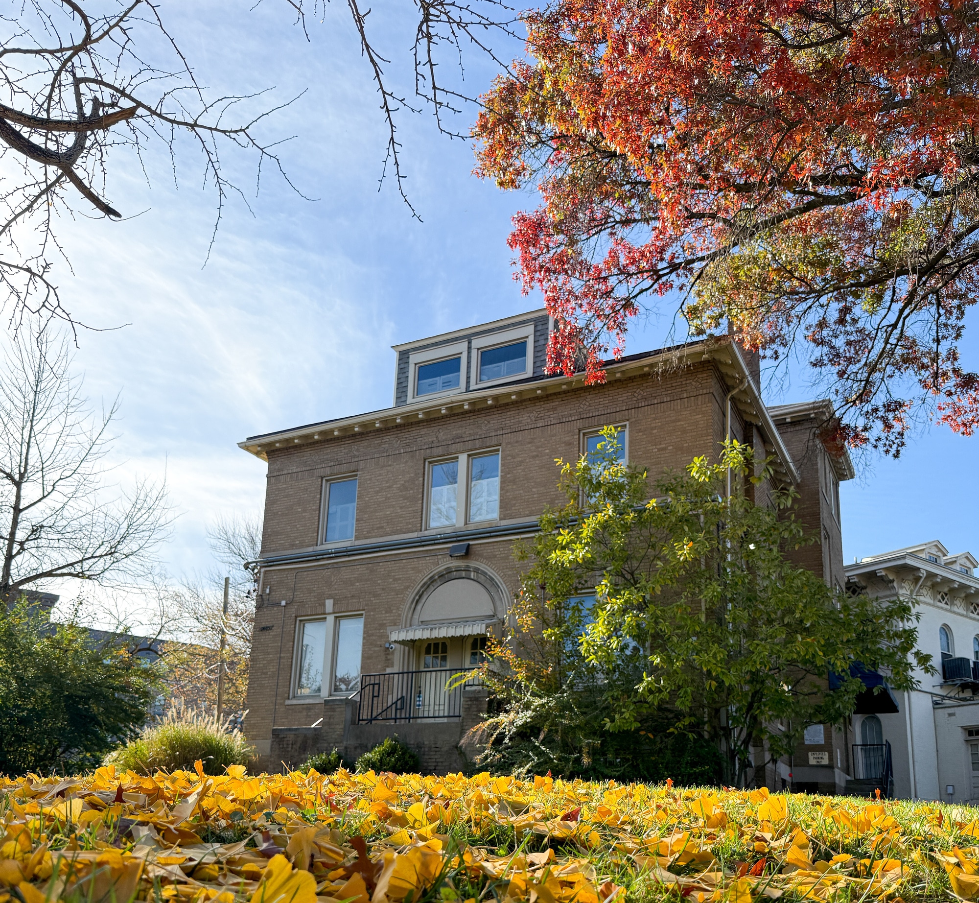 2605 Woodburn Ave, Cincinnati, OH for sale Primary Photo- Image 1 of 18
