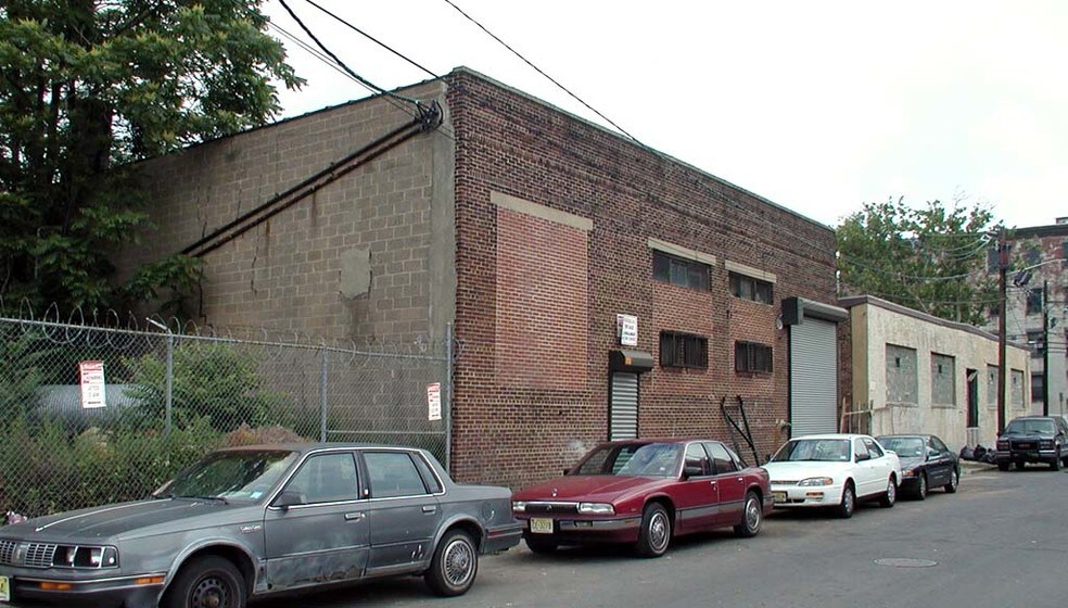 9-13 Dey St, Newark, NJ for sale - Building Photo - Image 1 of 1