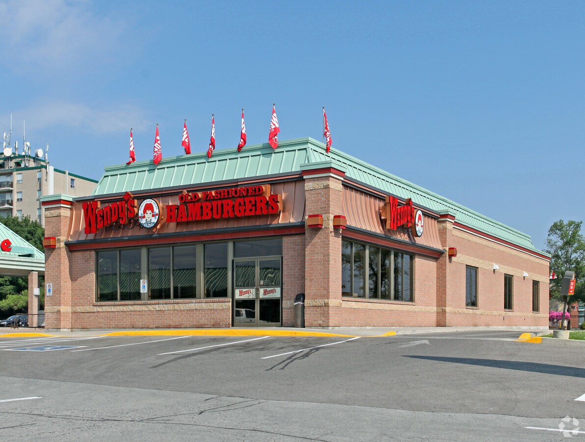 10520 Yonge St, Richmond Hill, ON L4C 3C7 10520 Yonge St, Richmond Hill, ON L4C 3C7
